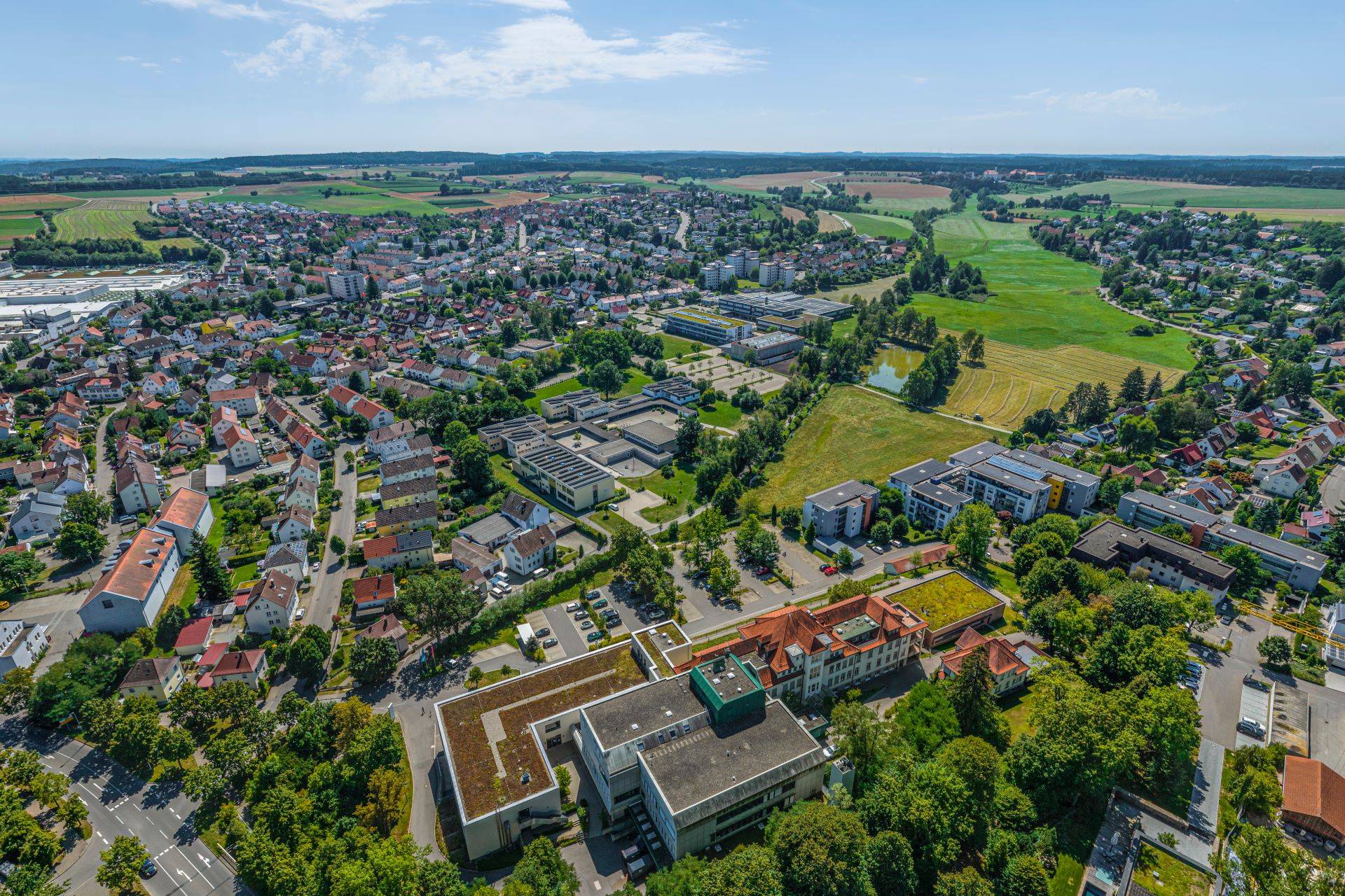 Luftaufnahme einer Stadt in Baden-Württemberg